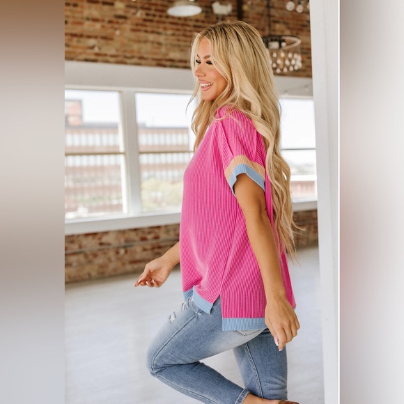 Textured Contrast Tunic - Picture 2 of 3